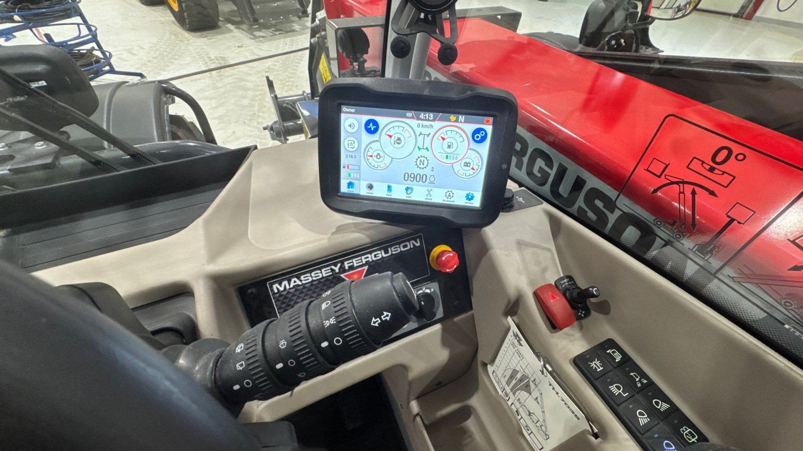 Teleskoplader typu Massey Ferguson TH7038 UBRUGT MED 1 ÅRS FABRIKSGARANTI!, Gebrauchtmaschine v Nørager (Obrázek 18)