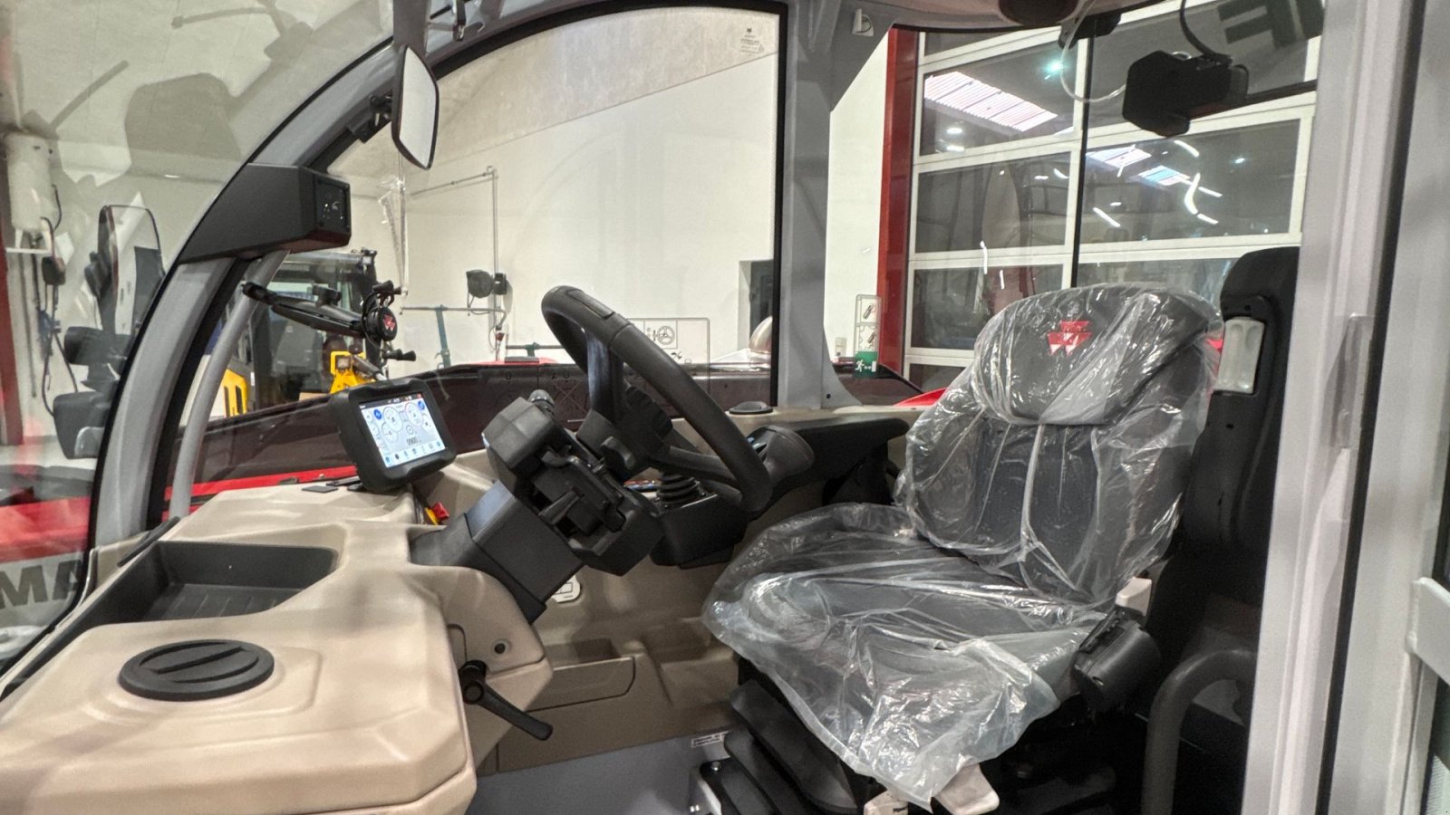 Teleskoplader typu Massey Ferguson TH7038 UBRUGT MED 1 ÅRS FABRIKSGARANTI!, Gebrauchtmaschine v Nørager (Obrázek 14)