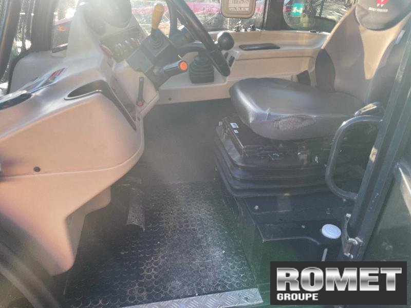 Teleskoplader typu Massey Ferguson TH7038, Gebrauchtmaschine v Gennes sur glaize (Obrázek 6)