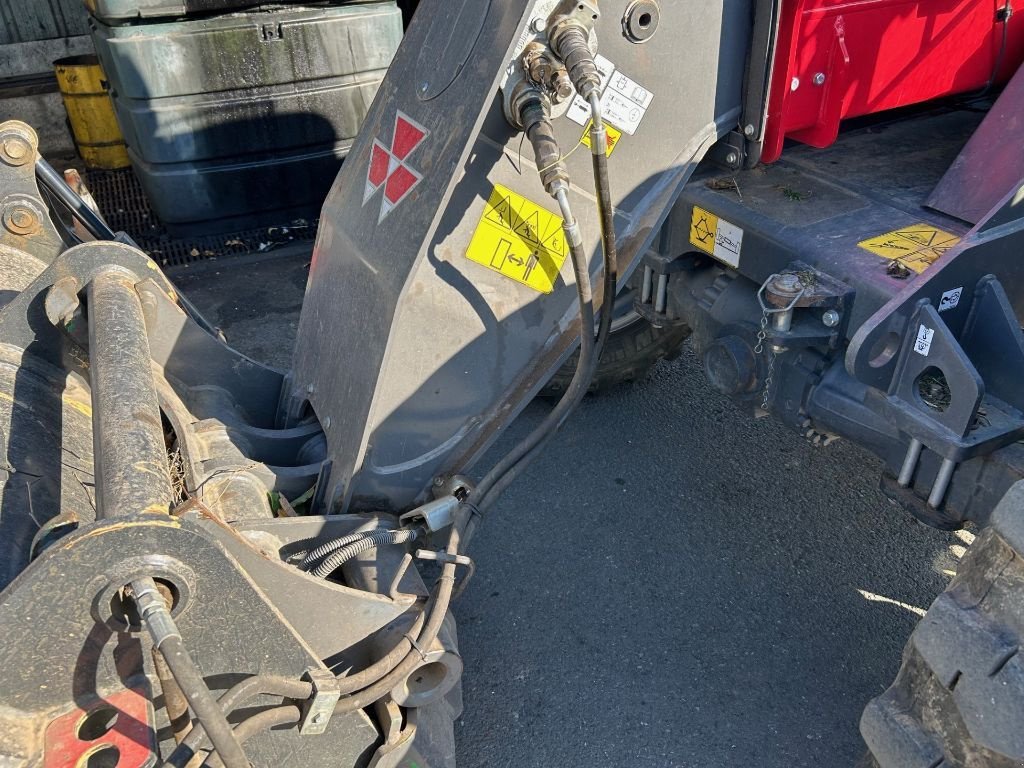 Teleskoplader des Typs Massey Ferguson TH7038, Gebrauchtmaschine in JOSSELIN (Bild 11)