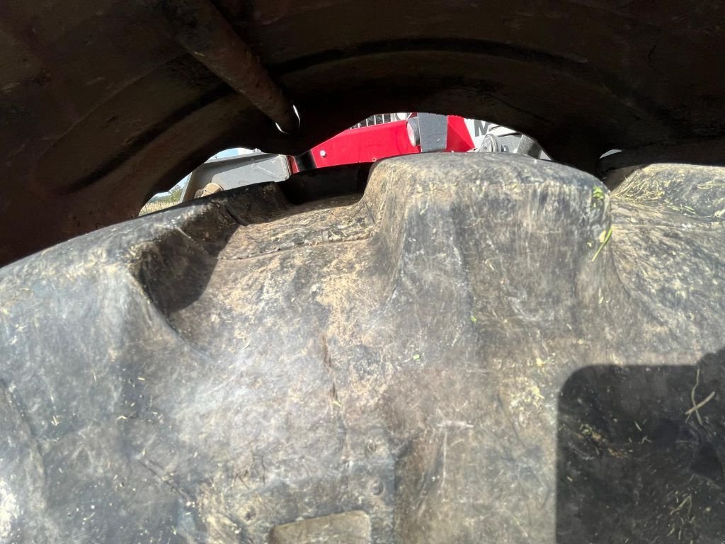 Teleskoplader typu Massey Ferguson TH7038, Gebrauchtmaschine v JOSSELIN (Obrázek 6)