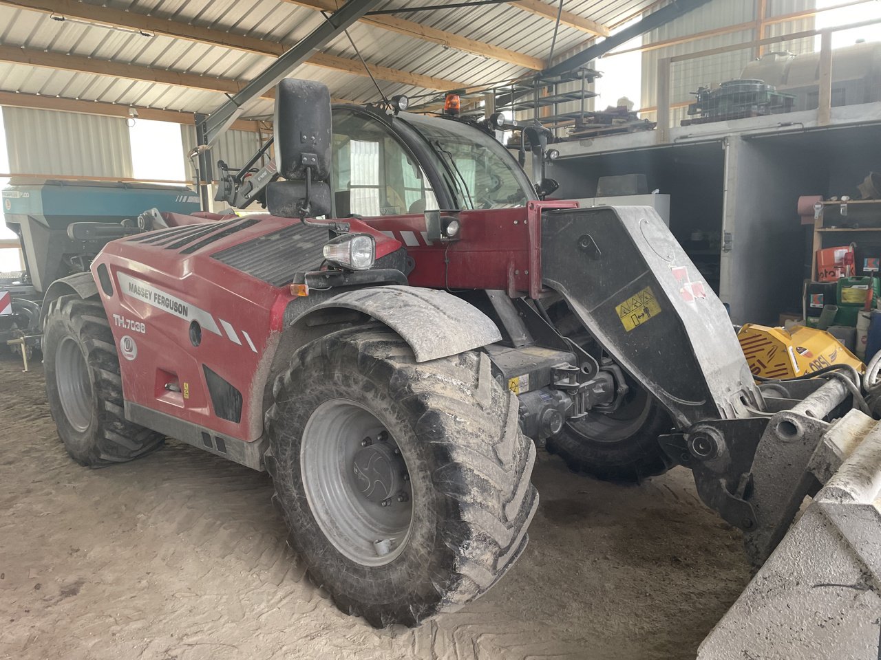 Teleskoplader des Typs Massey Ferguson TH7038, Gebrauchtmaschine in MALESTROIT (Bild 1)