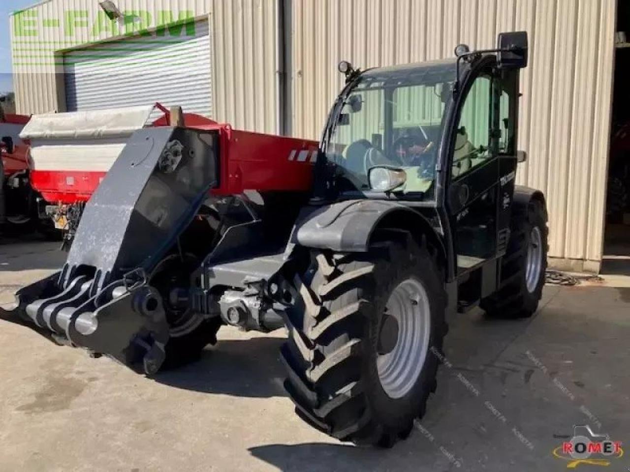 Teleskoplader typu Massey Ferguson th7038, Gebrauchtmaschine v GENNES-SUR-GLAIZE (Obrázek 2)
