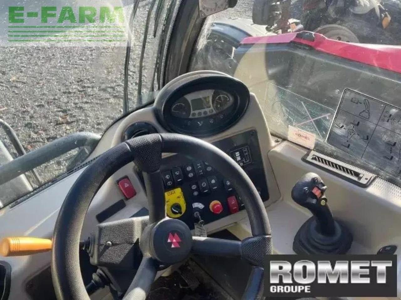 Teleskoplader типа Massey Ferguson th7038, Gebrauchtmaschine в GENNES-SUR-GLAIZE (Фотография 7)