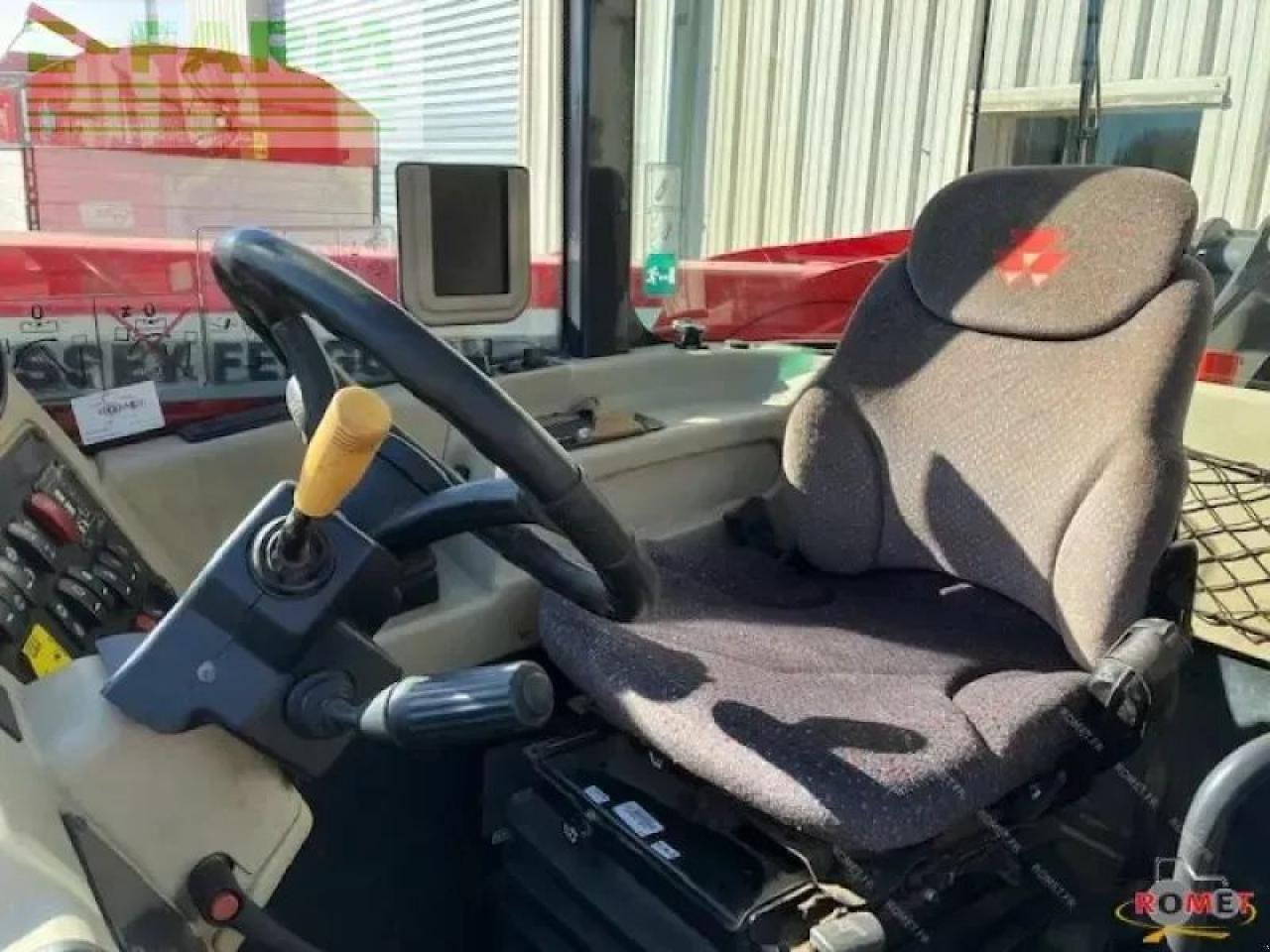 Teleskoplader du type Massey Ferguson th7038, Gebrauchtmaschine en GENNES-SUR-GLAIZE (Photo 5)