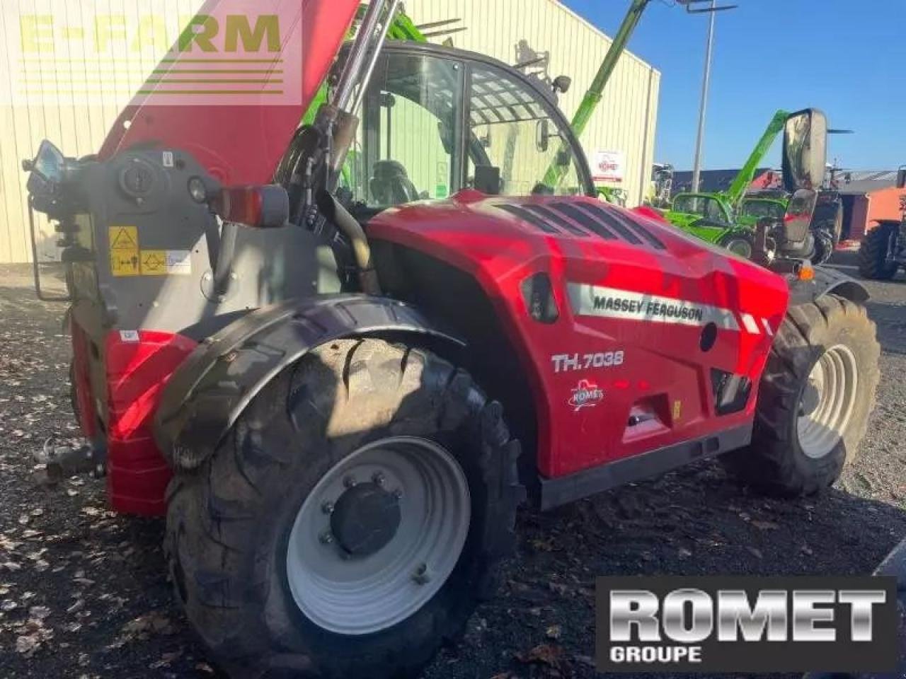 Teleskoplader typu Massey Ferguson th7038, Gebrauchtmaschine w GENNES-SUR-GLAIZE (Zdjęcie 2)
