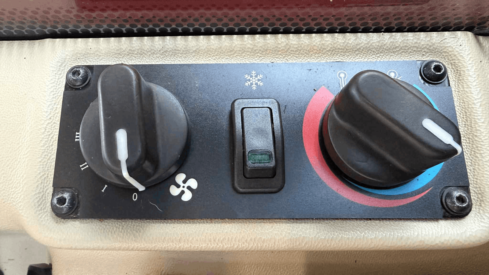 Teleskoplader of the type Massey Ferguson TH7038, Gebrauchtmaschine in Mariager (Picture 18)