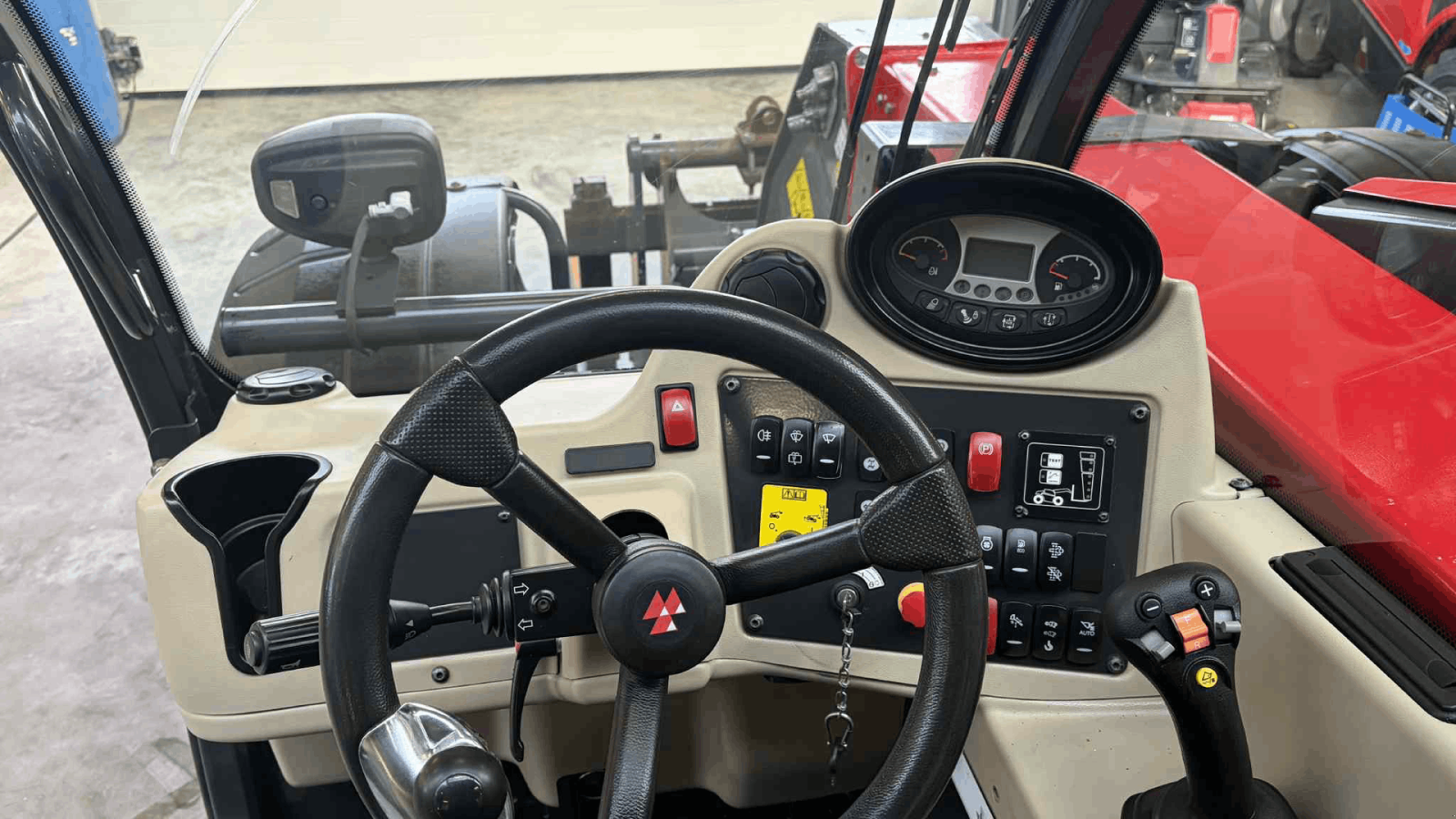 Teleskoplader of the type Massey Ferguson TH7038, Gebrauchtmaschine in Mariager (Picture 15)