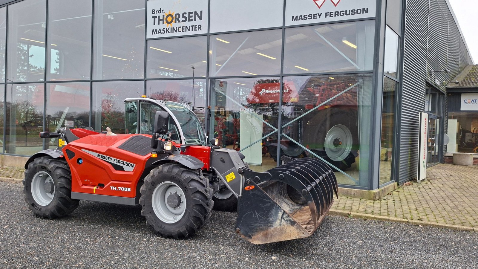 Teleskoplader typu Massey Ferguson TH7038, Gebrauchtmaschine v Nykøbing M (Obrázek 1)