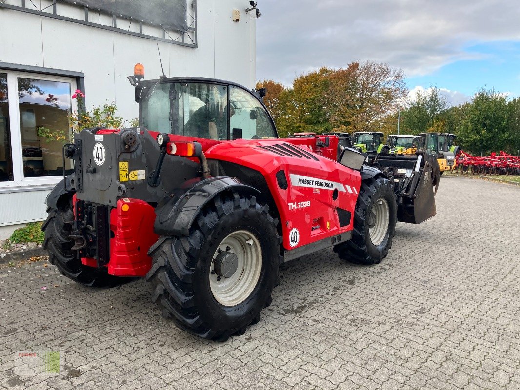 Teleskoplader typu Massey Ferguson TH.7038, Gebrauchtmaschine v Weddingstedt (Obrázok 4)