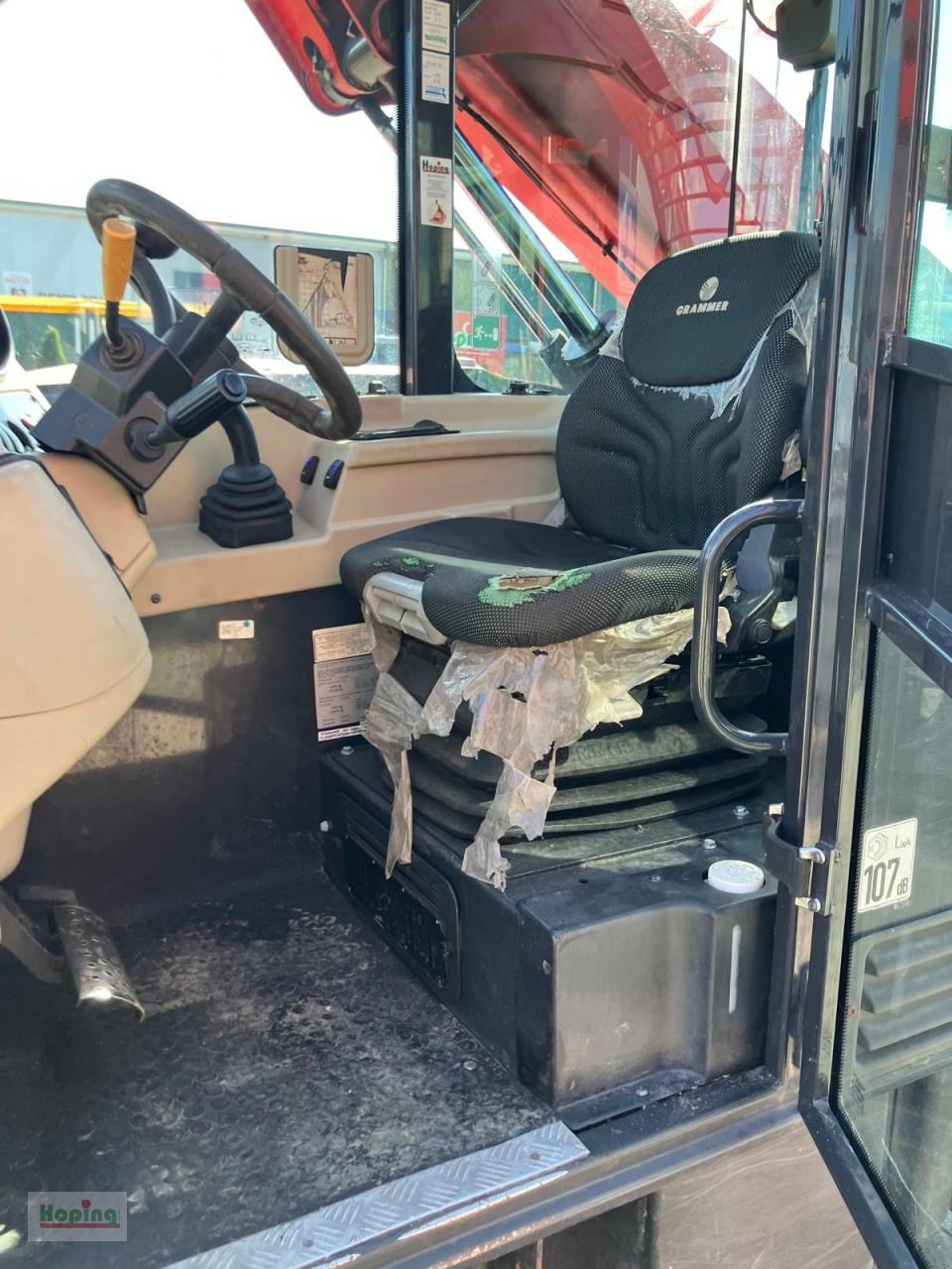 Teleskoplader des Typs Massey Ferguson TH.7038, Gebrauchtmaschine in Bakum (Bild 9)