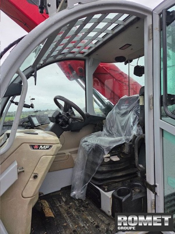 Teleskoplader del tipo Massey Ferguson TH8043, Gebrauchtmaschine en Gennes sur glaize (Imagen 7)