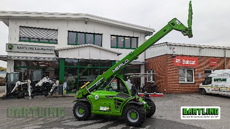 Teleskoplader des Typs Merlo 27.6, Neumaschine in Versmold (Bild 1)
