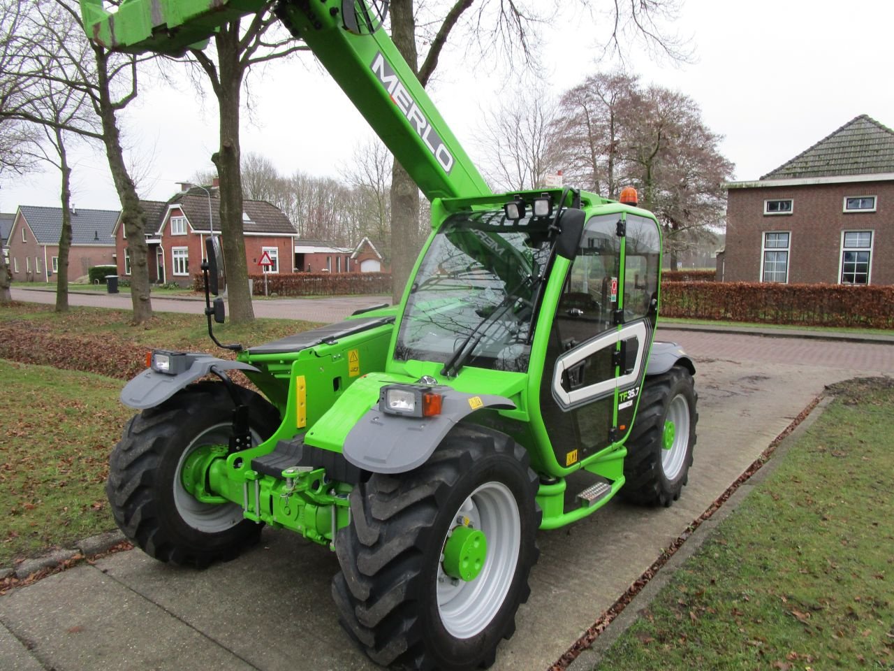 Teleskoplader del tipo Merlo 35.7, Gebrauchtmaschine In Nieuw-Weerdinge (Immagine 8)
