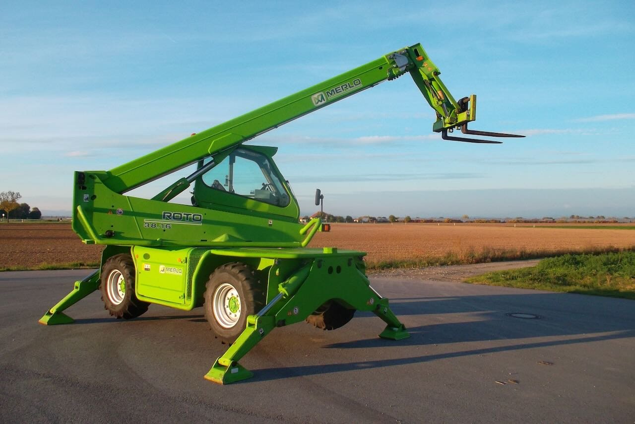 Teleskoplader des Typs Merlo 38.16 Roto, Gebrauchtmaschine in Salching (Bild 8)
