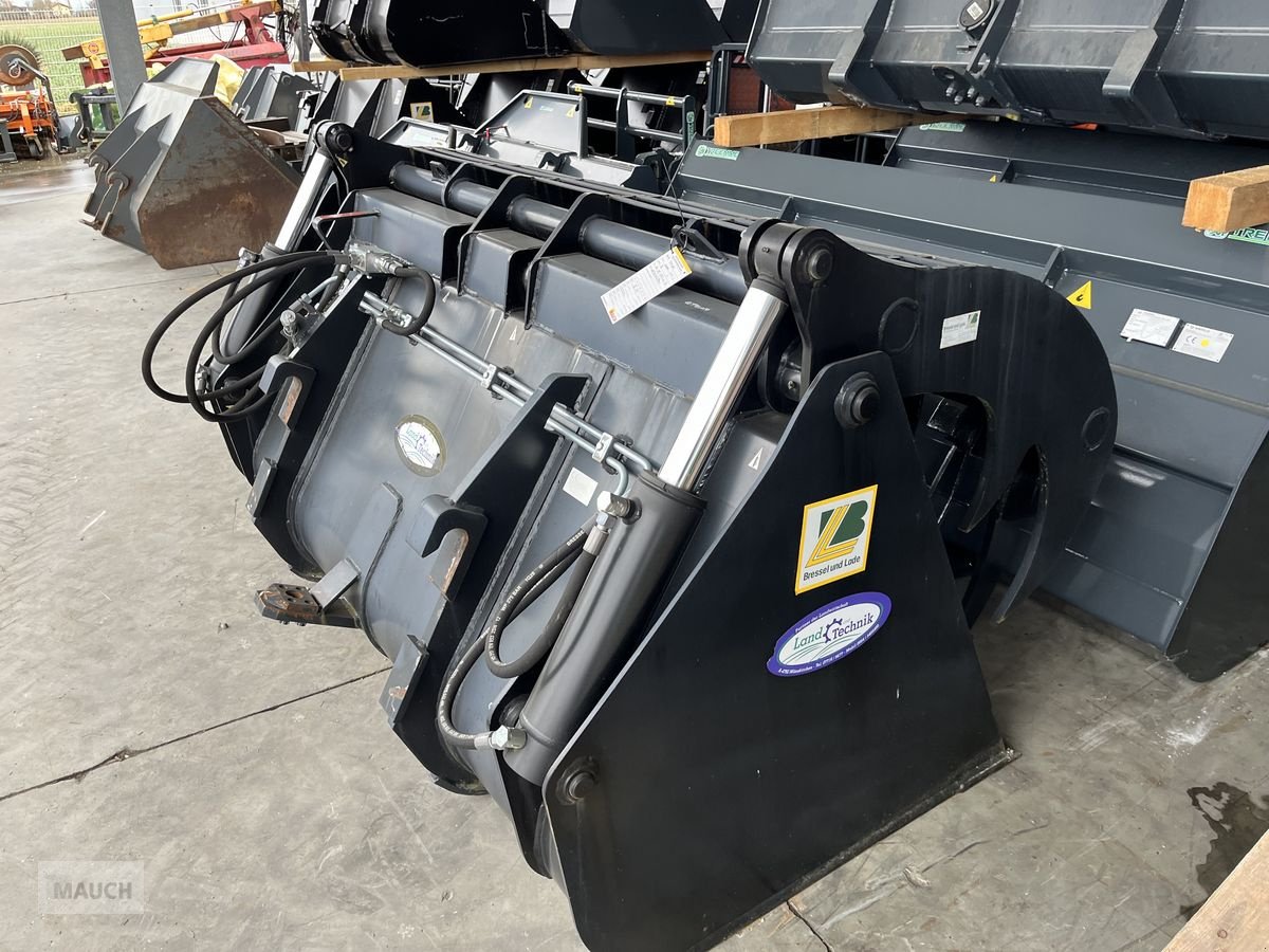 Teleskoplader des Typs Merlo Bressel und Lade Silobeissschaufel SBS 2200mm, Gebrauchtmaschine in Burgkirchen (Bild 3)