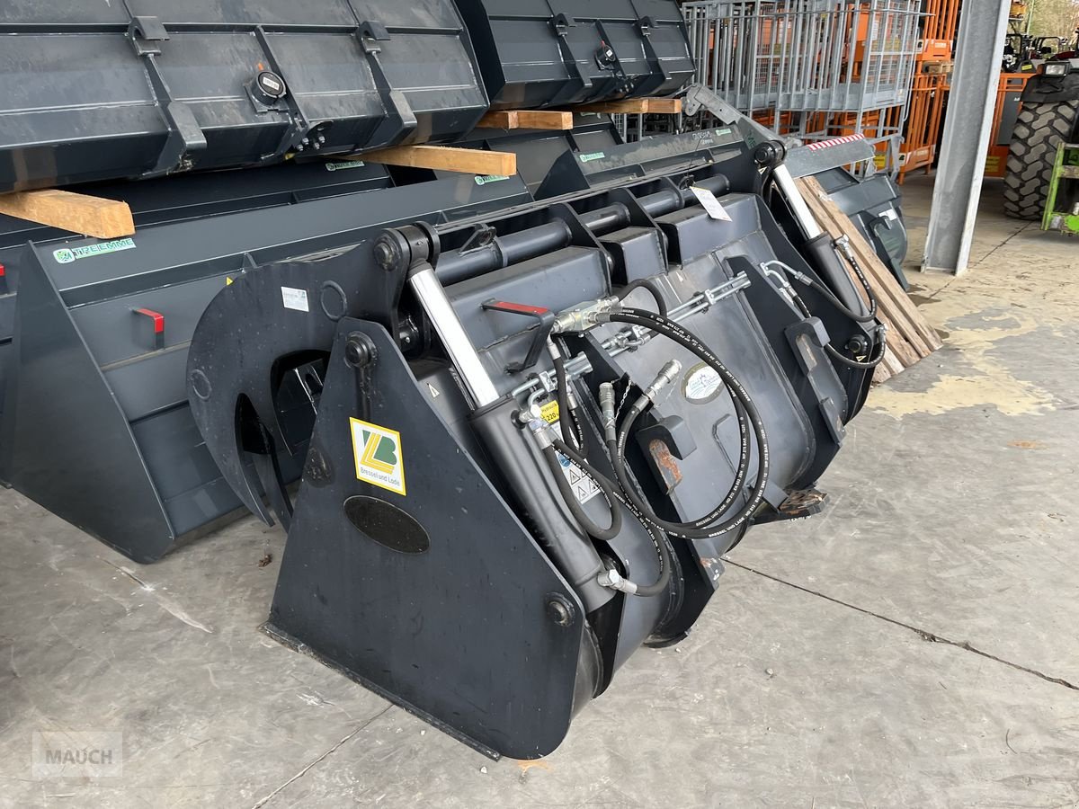 Teleskoplader des Typs Merlo Bressel und Lade Silobeissschaufel SBS 2200mm, Gebrauchtmaschine in Burgkirchen (Bild 10)