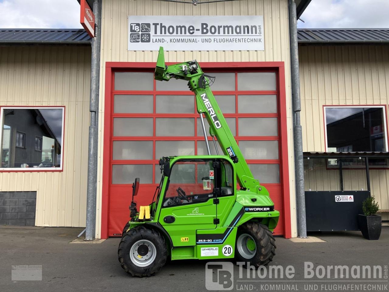 Teleskoplader of the type Merlo E-Worker EW 25.5-90, Mietmaschine in Prüm (Picture 1)