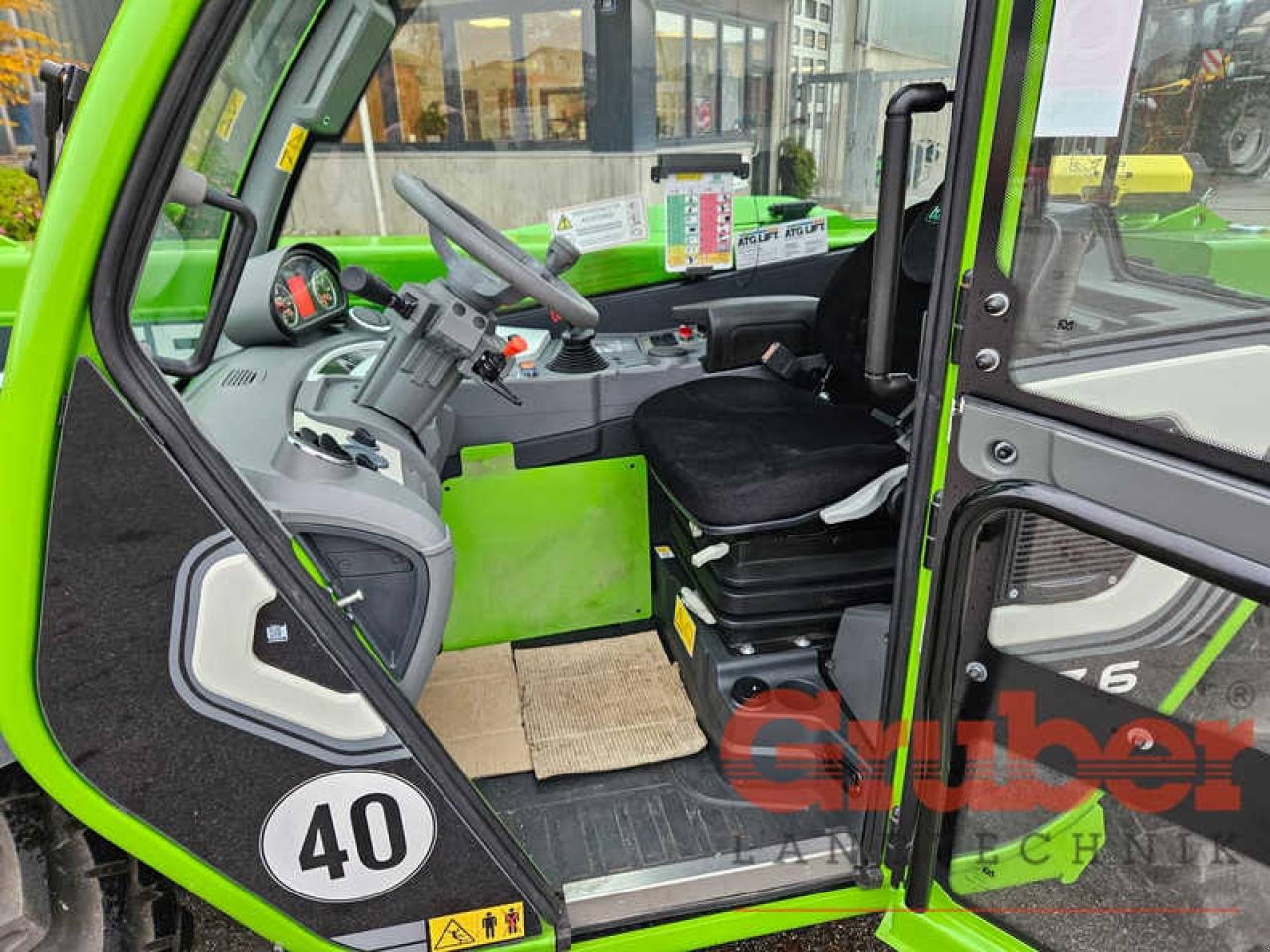 Teleskoplader of the type Merlo P 27.6 TOP, Gebrauchtmaschine in Ampfing (Picture 8)