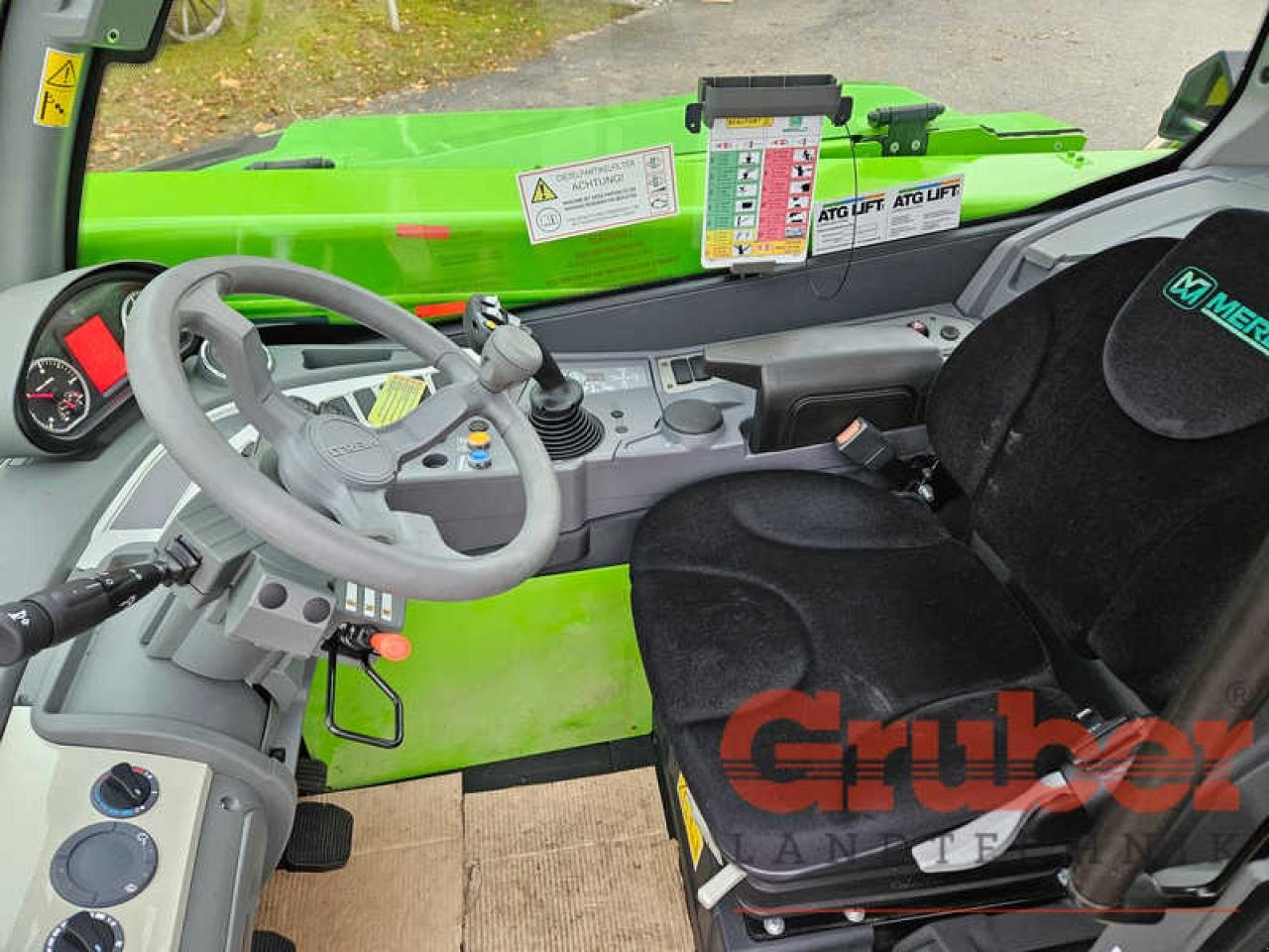 Teleskoplader of the type Merlo P 27.6 TOP, Gebrauchtmaschine in Ampfing (Picture 9)