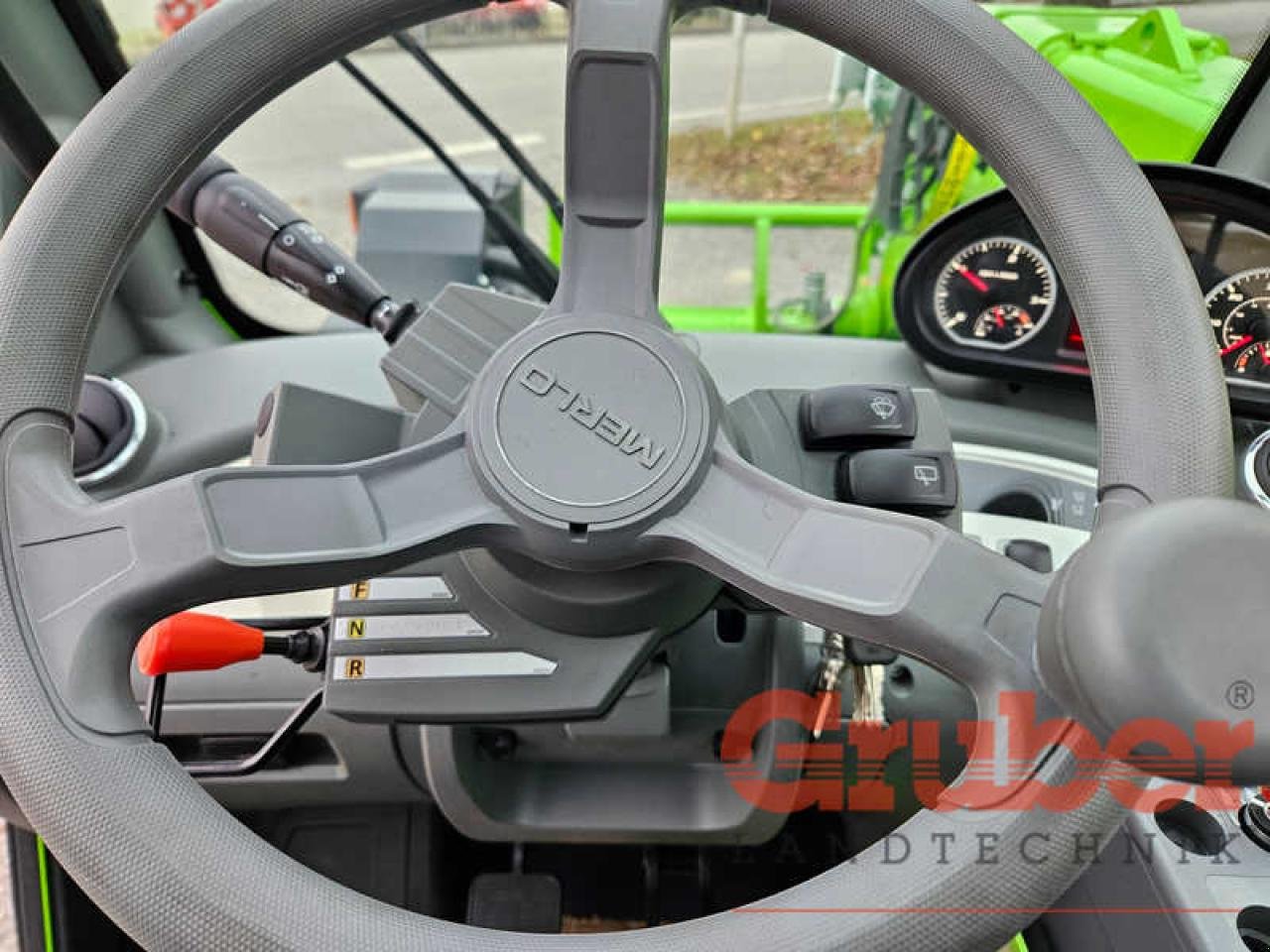 Teleskoplader of the type Merlo P 27.6 TOP, Gebrauchtmaschine in Ampfing (Picture 11)