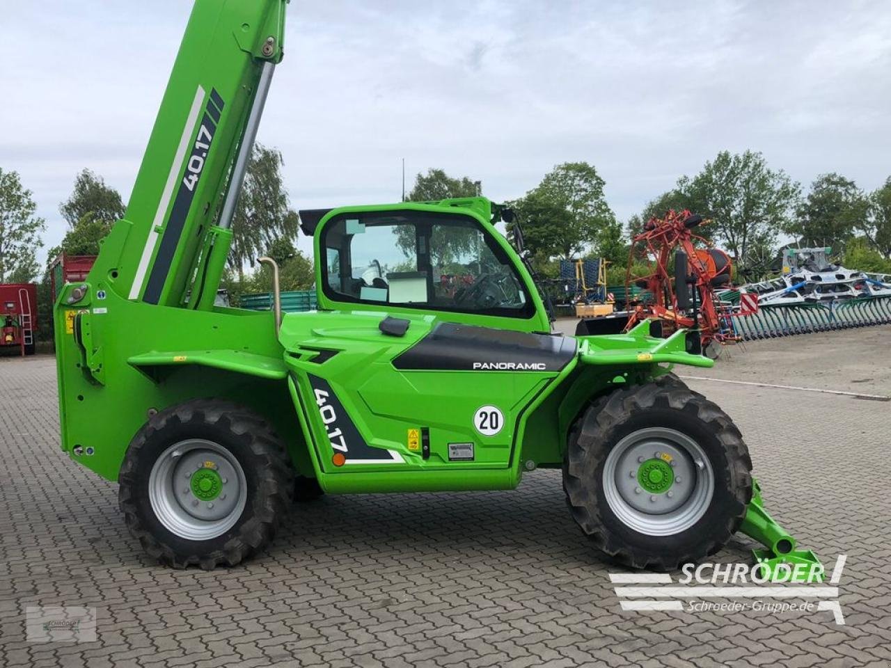 Teleskoplader des Typs Merlo P 40.17, Neumaschine in Wildeshausen (Bild 8)