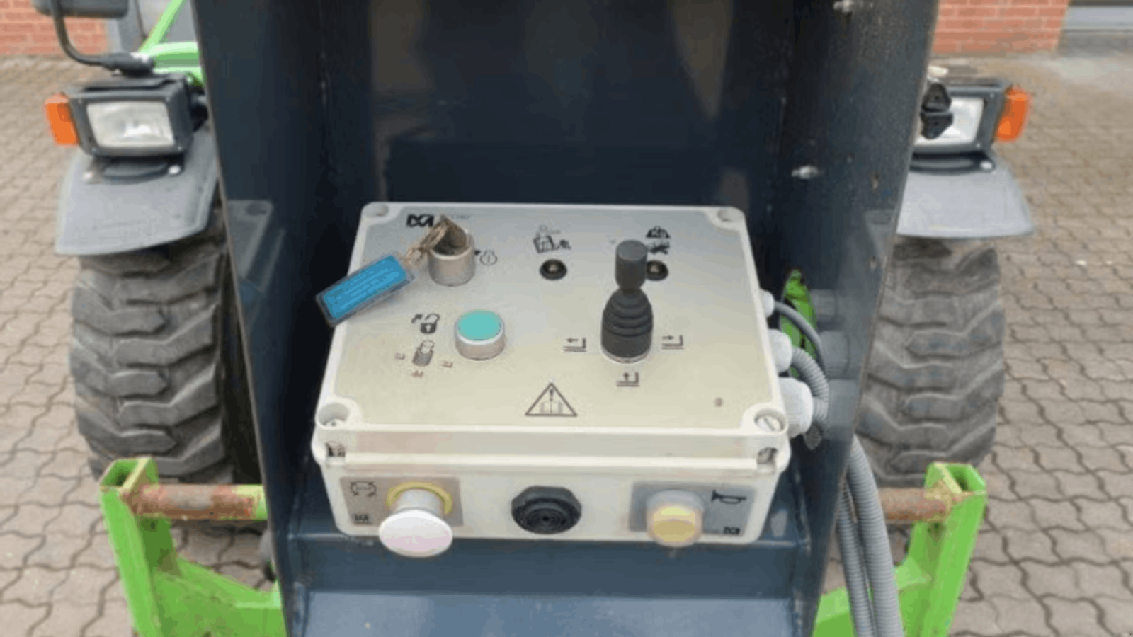 Teleskoplader typu Merlo P27.6PLUS med mandskabskurv, Gebrauchtmaschine w Randers NØ (Zdjęcie 6)