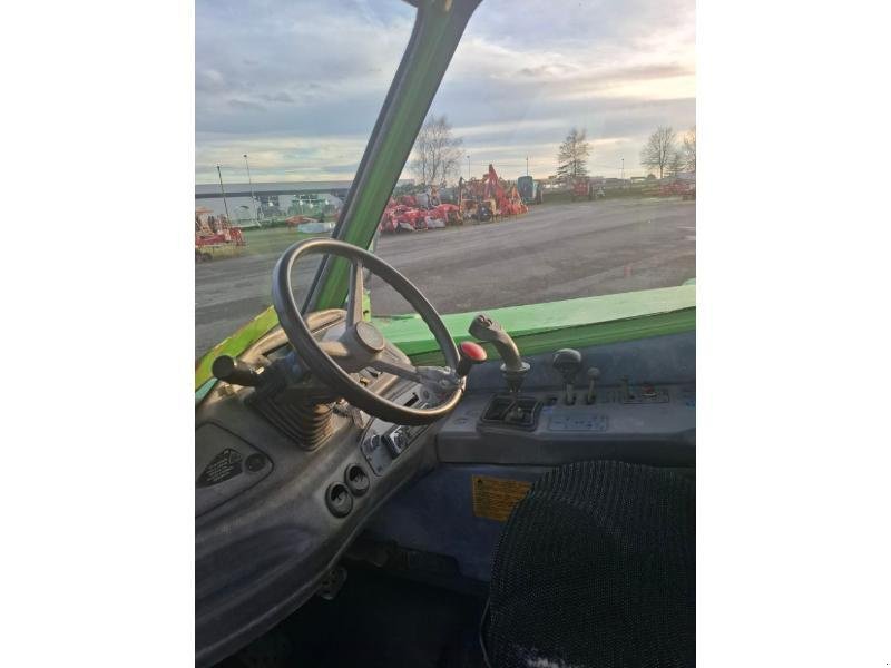 Teleskoplader типа Merlo P33-7KT, Gebrauchtmaschine в ANTIGNY (Фотография 9)