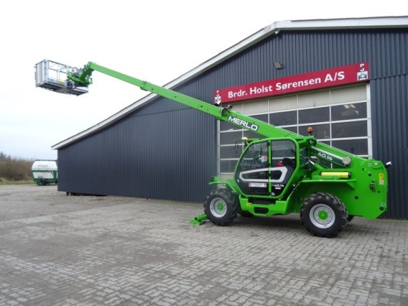 Teleskoplader of the type Merlo P40.14, Gebrauchtmaschine in Ribe (Picture 12)