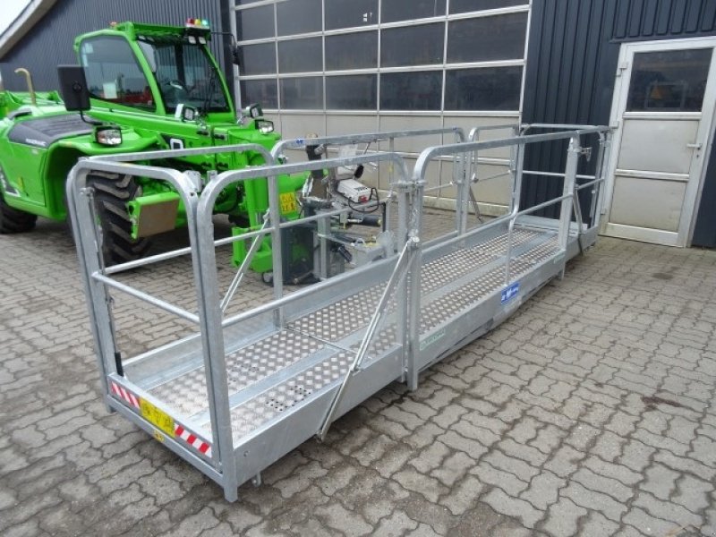 Teleskoplader of the type Merlo P40.14, Gebrauchtmaschine in Ribe (Picture 18)