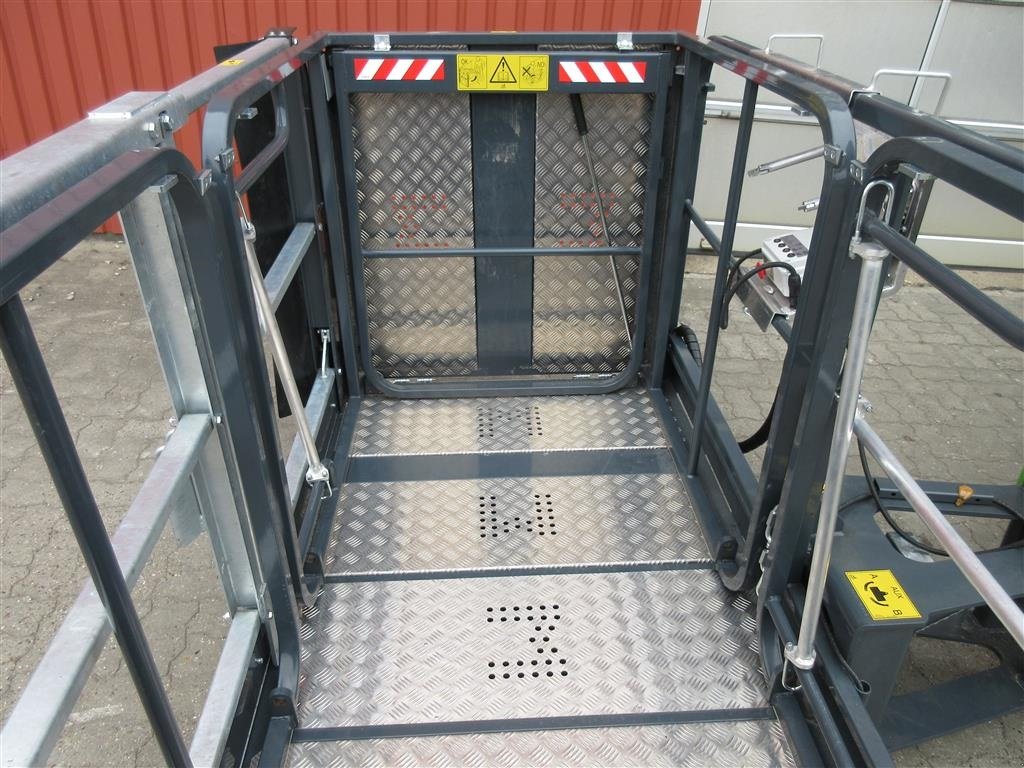 Teleskoplader of the type Merlo P50.18 Plus Merlo Side-Shift, Gebrauchtmaschine in Ribe (Picture 16)