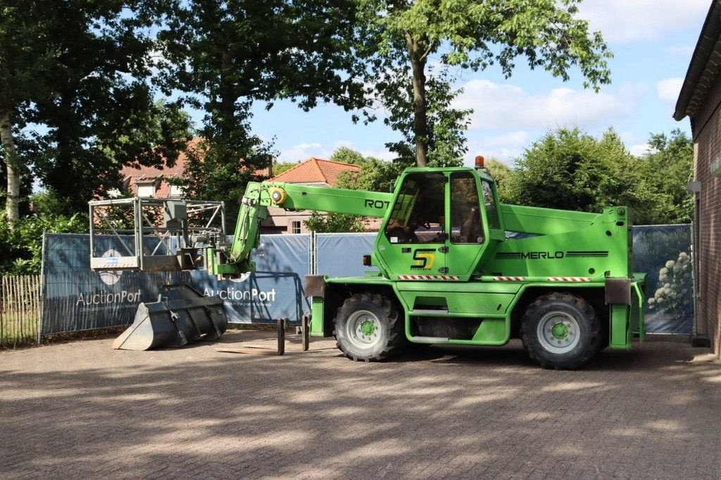 Teleskoplader du type Merlo ROTO 30.16-EV, Gebrauchtmaschine en Antwerpen (Photo 3)