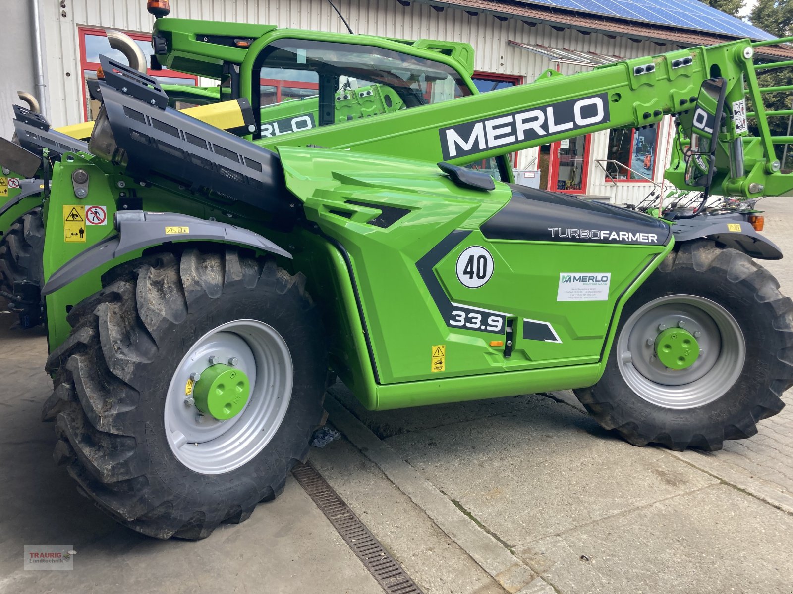 Teleskoplader of the type Merlo TF 33.9-140 m- Klima, Neumaschine in Mainburg/Wambach (Picture 20)