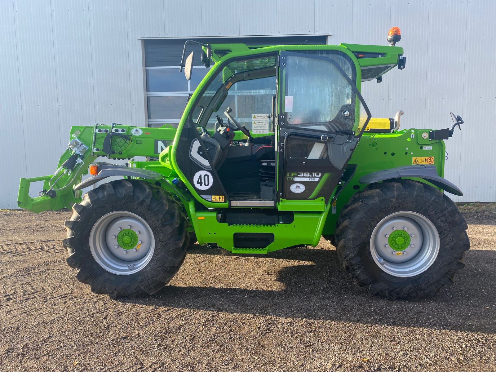 Teleskoplader of the type Merlo TF 38.10 - TT 136, Neumaschine in Klempau (Picture 2)