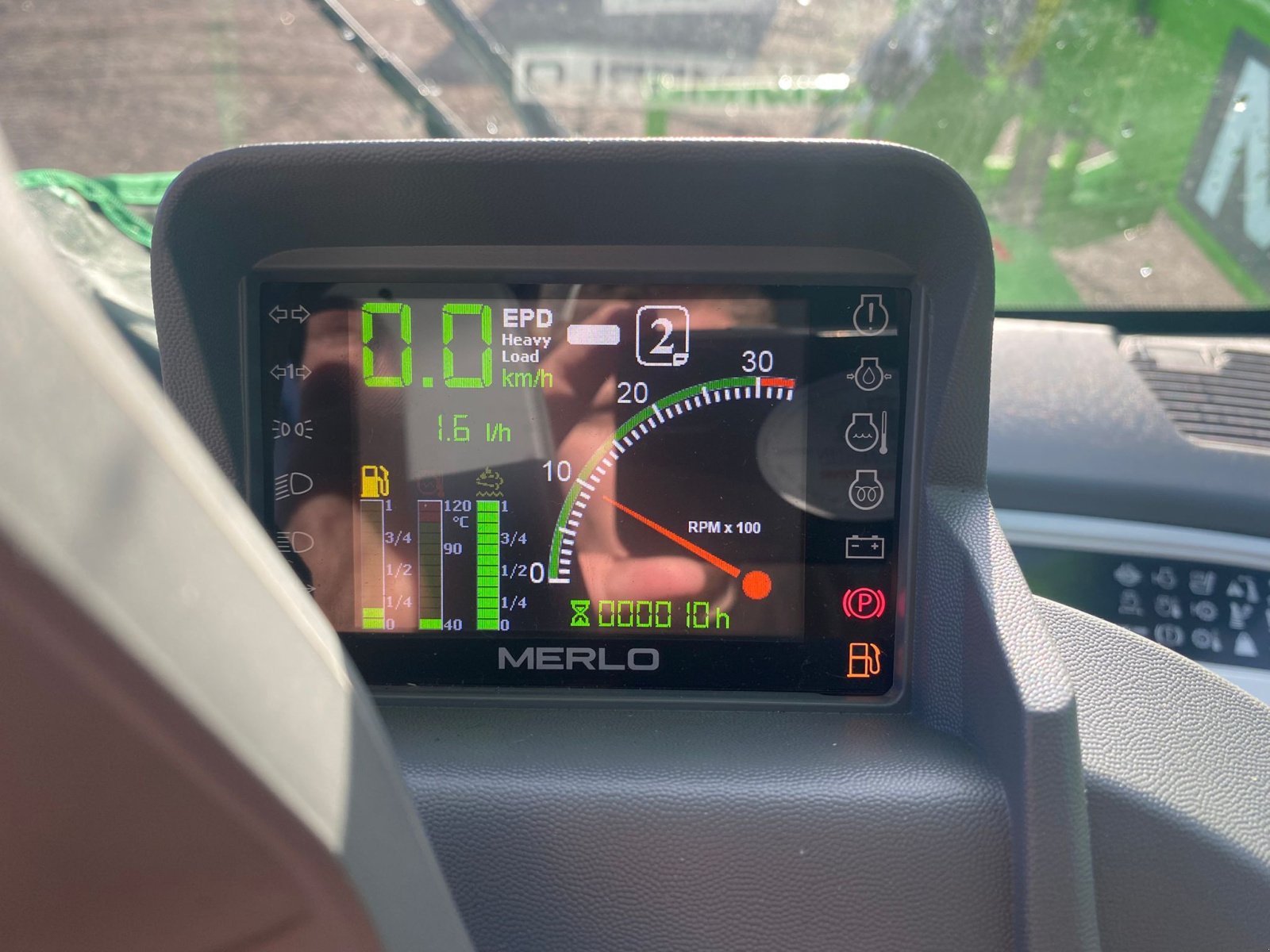 Teleskoplader of the type Merlo TF 38.10 - TT 136, Neumaschine in Klempau (Picture 9)