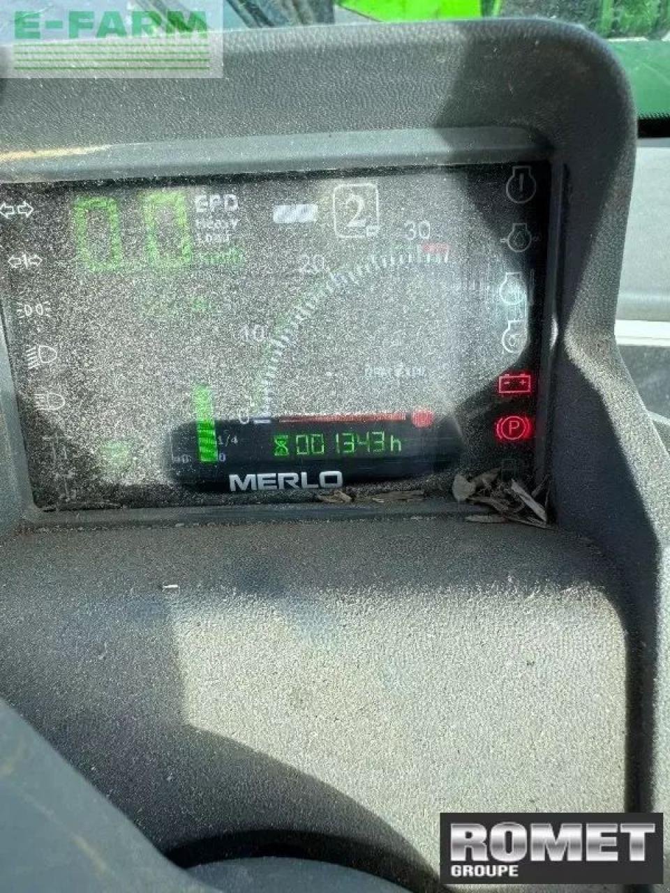 Teleskoplader of the type Merlo tf33-7-115, Gebrauchtmaschine in GENNES-SUR-GLAIZE (Picture 5)