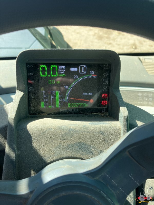 Teleskoplader of the type Merlo TF35-7-140-CS, Gebrauchtmaschine in Gennes sur glaize (Picture 4)