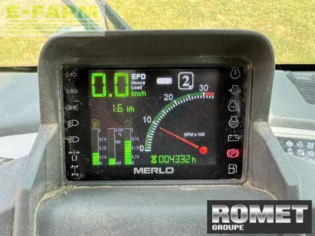 Teleskoplader του τύπου Merlo tf38-10-140-cs, Gebrauchtmaschine σε GENNES-SUR-GLAIZE (Φωτογραφία 6)