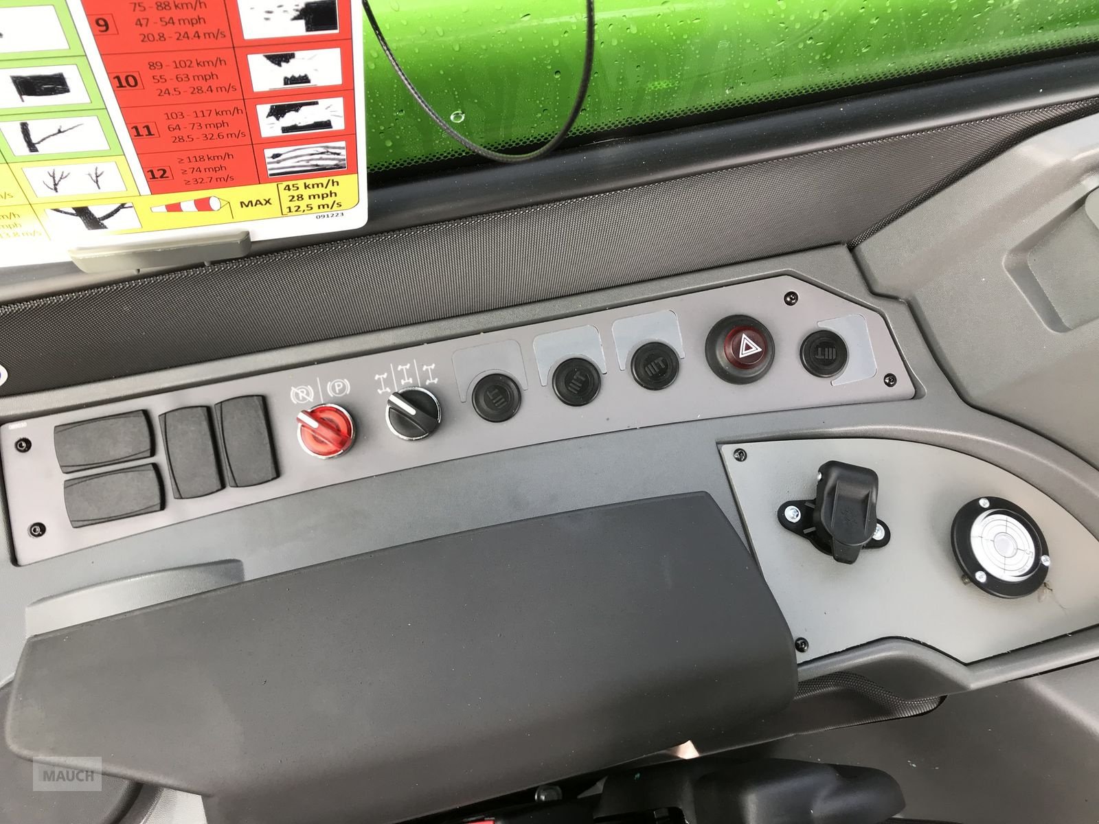 Teleskoplader of the type Merlo Turbofarmer 33.7-G NEU - AKTION, Neumaschine in Burgkirchen (Picture 12)