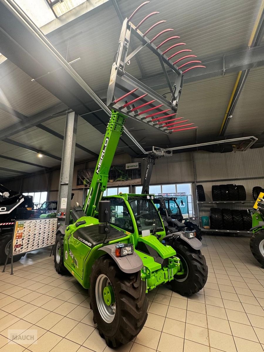 Teleskoplader of the type Merlo Turbofarmer TF30.9 115PS, Neumaschine in Burgkirchen (Picture 4)