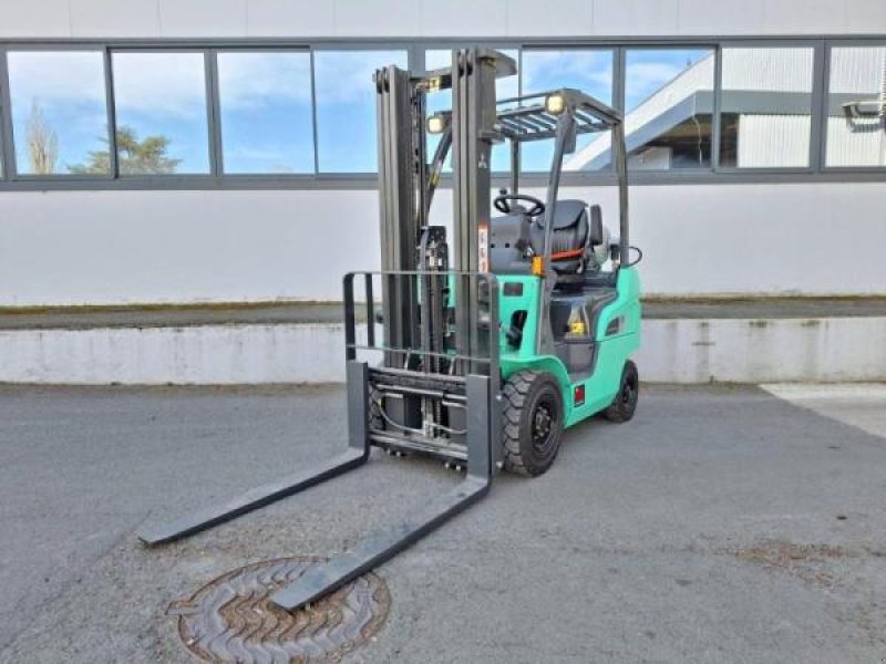 Teleskoplader of the type Mitsubishi FG15N, Gebrauchtmaschine in senlis (Picture 1)