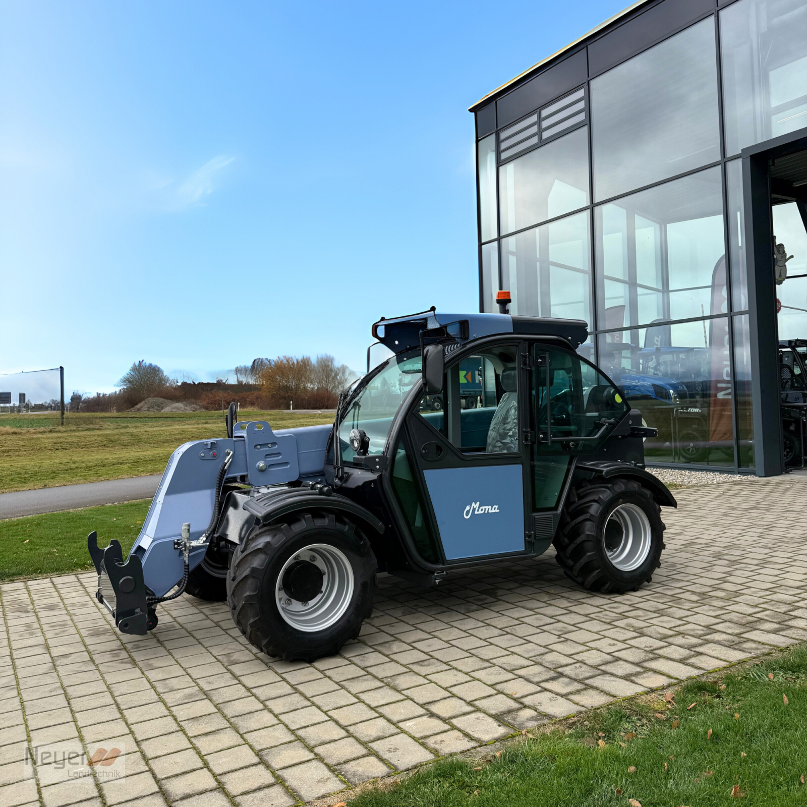 Teleskoplader des Typs MONA Nova, Neumaschine in Bad Waldsee Mennisweiler (Bild 2)