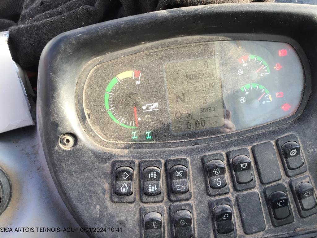 Teleskoplader tipa New Holland LM 7.35, Gebrauchtmaschine u HERLIN LE SEC (Slika 4)