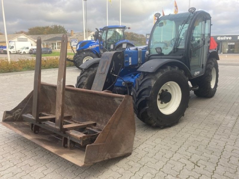 Teleskoplader tip New Holland LM 7.35, Gebrauchtmaschine in Brønderslev (Poză 2)