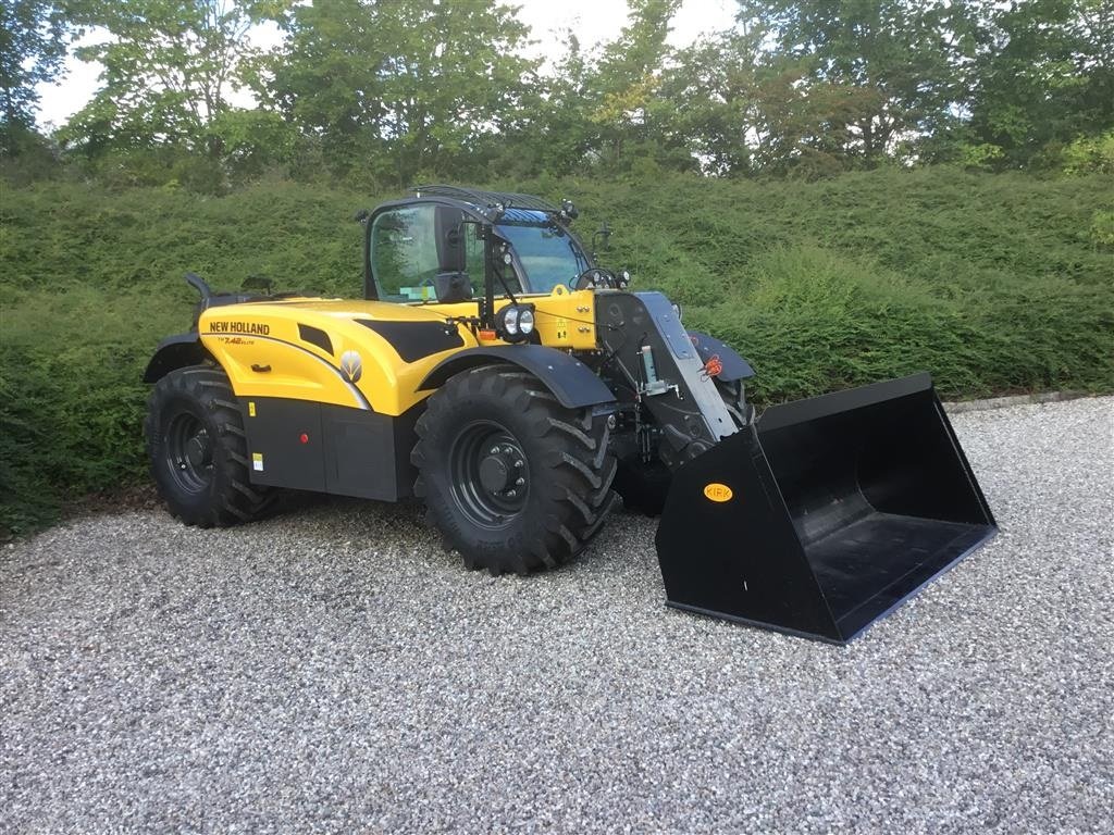 Teleskoplader des Typs New Holland LM 7.42 Elite, Gebrauchtmaschine in Maribo (Bild 1)