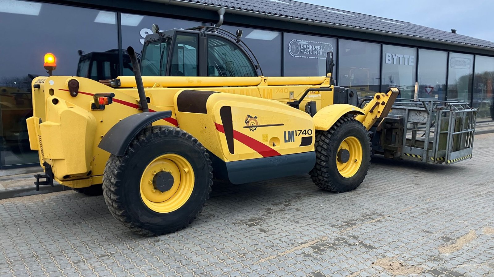 Teleskoplader типа New Holland LM1740 NEW HOLLAND LM1740, Gebrauchtmaschine в Horsens (Фотография 1)