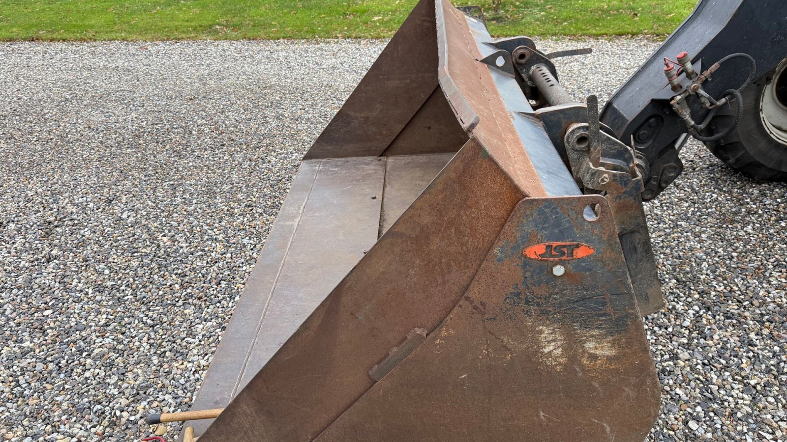 Teleskoplader от тип New Holland LM435A, Gebrauchtmaschine в Gjerlev J. (Снимка 8)