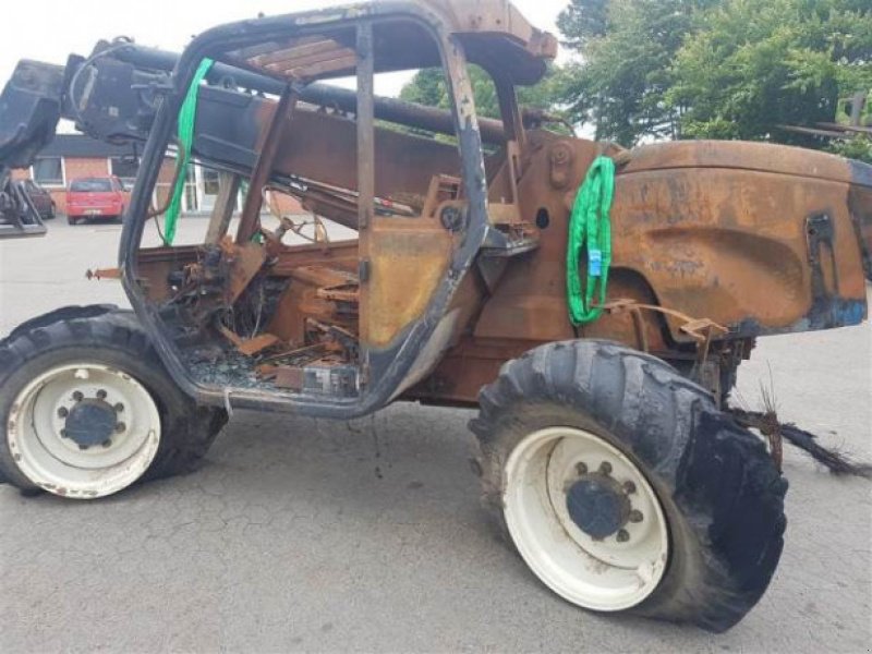 Teleskoplader of the type New Holland LM445, Gebrauchtmaschine in Hemmet (Picture 5)