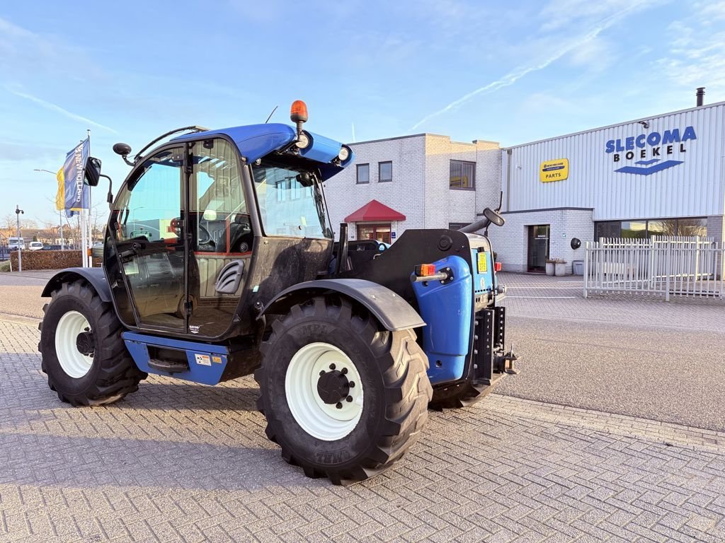Teleskoplader typu New Holland LM5040, Gebrauchtmaschine v BOEKEL (Obrázek 2)