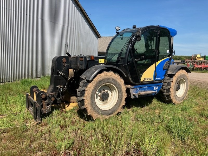 Teleskoplader of the type New Holland LM5060, Gebrauchtmaschine in Aabenraa (Picture 1)